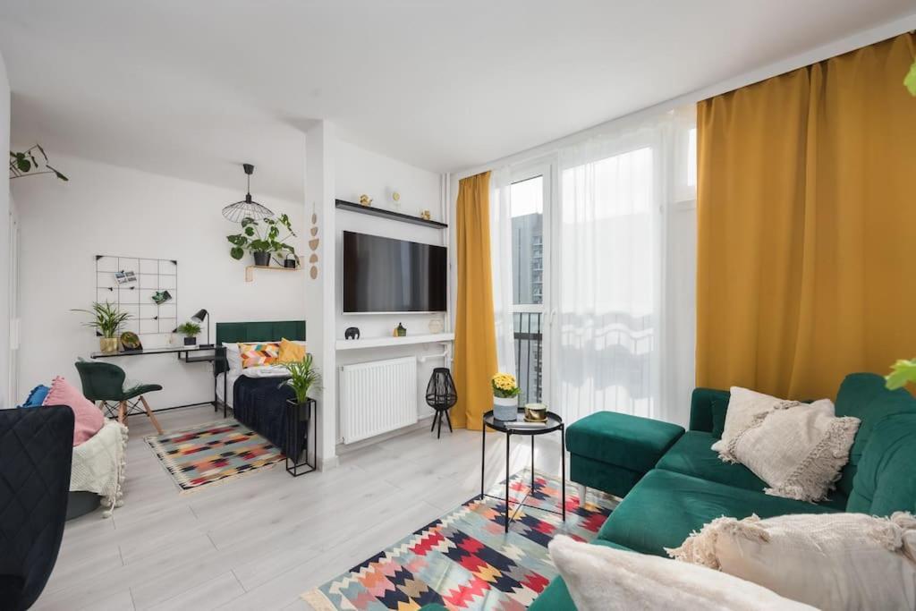 Specious City Center Studio With Park View 바르샤바 외부 사진