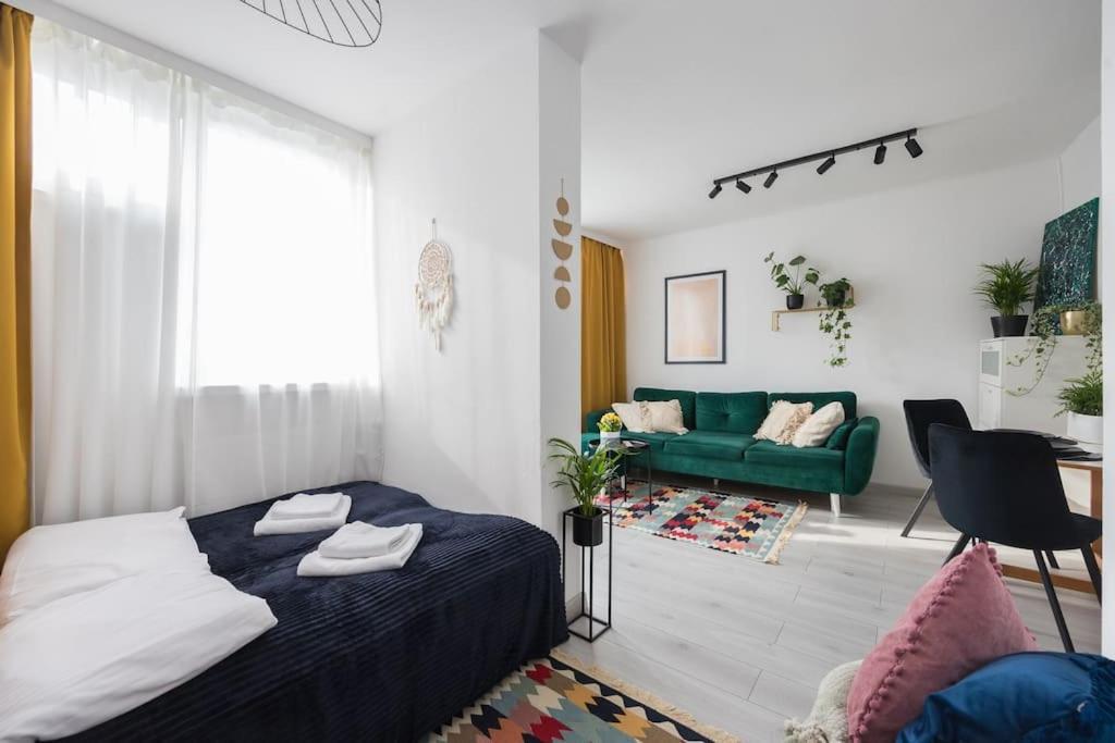 Specious City Center Studio With Park View 바르샤바 외부 사진