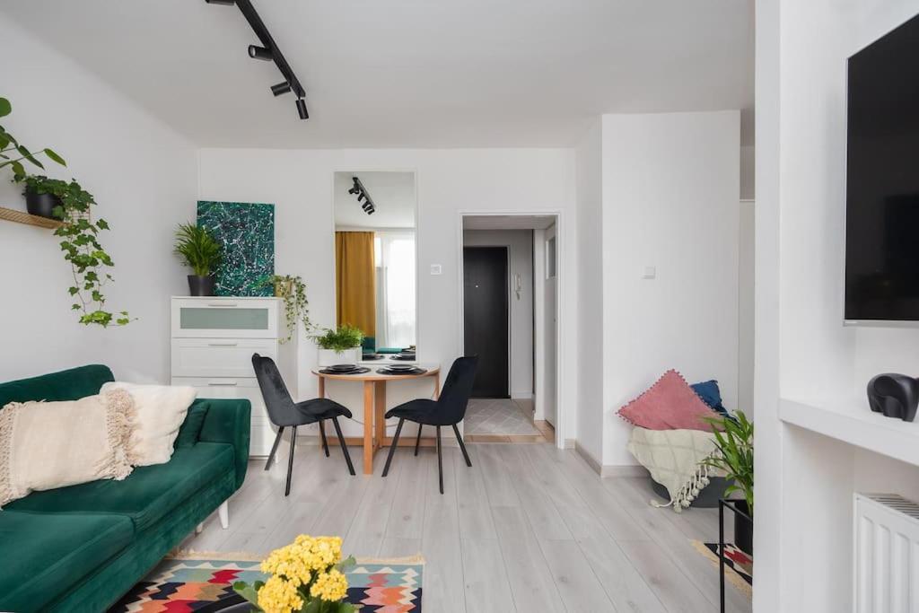 Specious City Center Studio With Park View 바르샤바 외부 사진